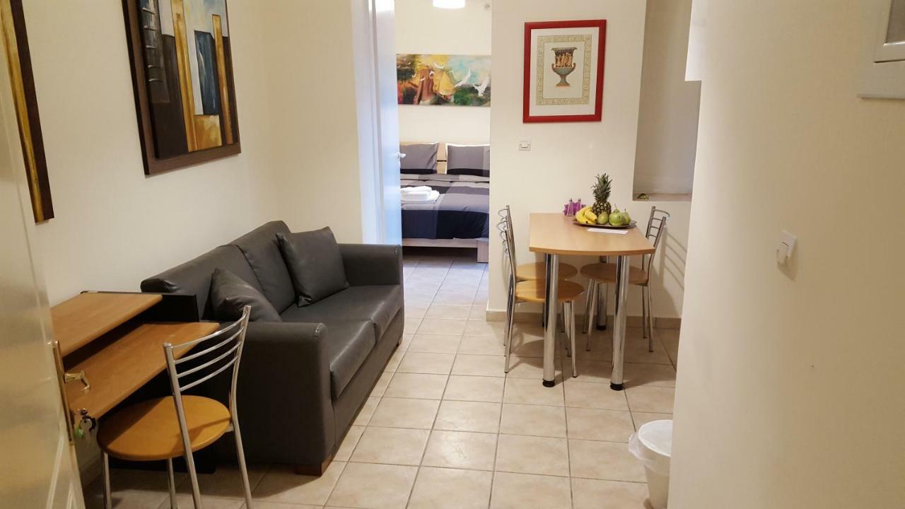 Patras Port Apartment Экстерьер фото